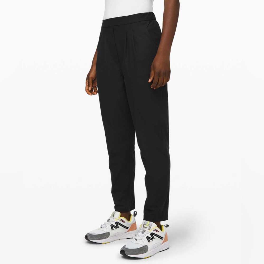 Lululemon, Black, Size 4, Dynamic Pant, 
Fabric: Cupro-Modal 25”